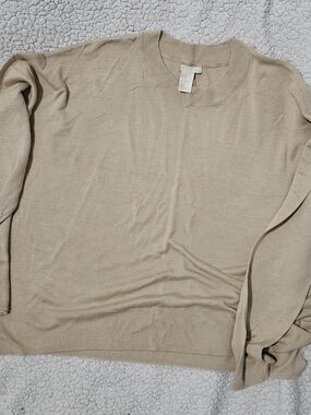 H&M Women's Crewneck Sweater in Light Beige